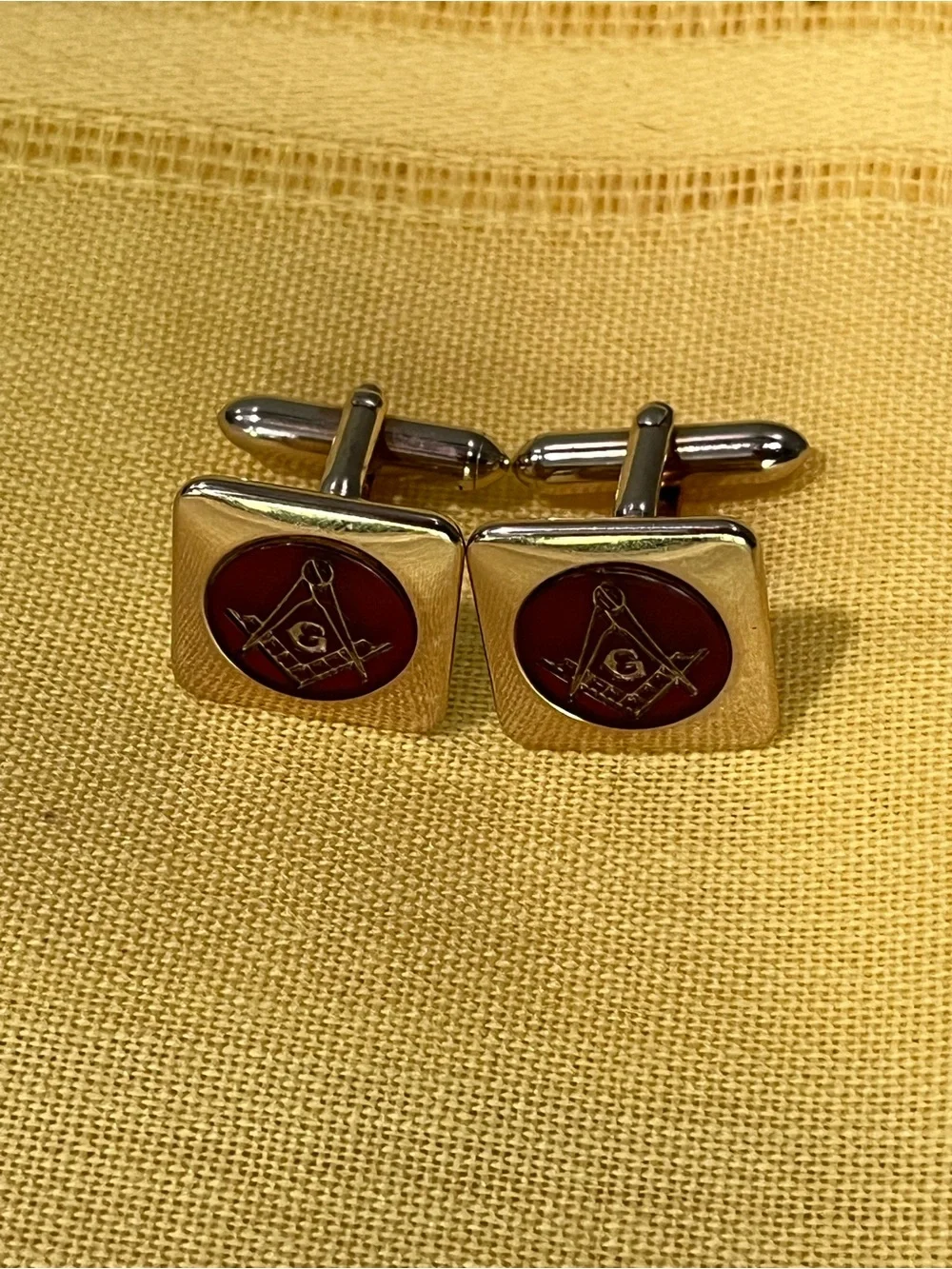VTG 1950’s/1960’s SWANK Masonic Square & Compasses Cufflinks Red Enamel